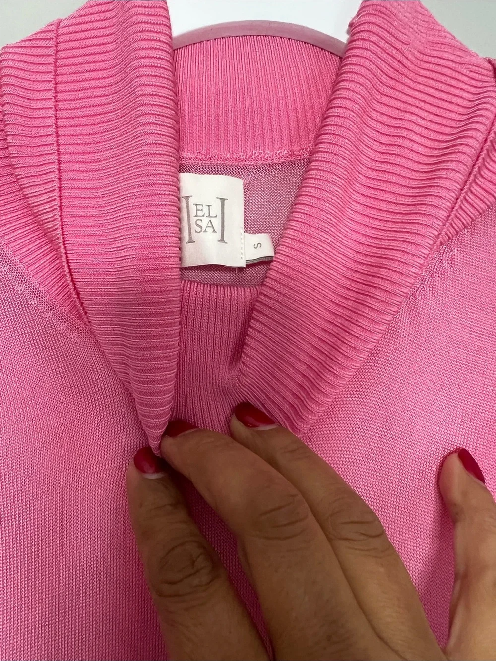 Helsa Arlena Sleveeveless Turtleneck in Pink